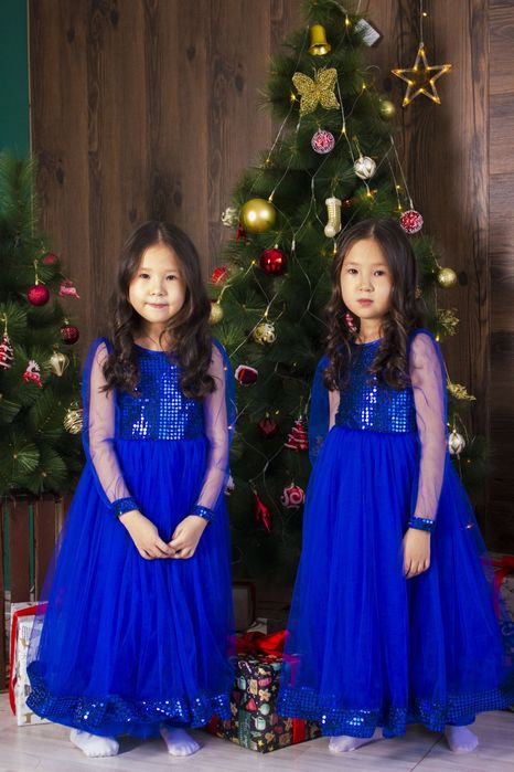 Продам платье нарядные 2шт