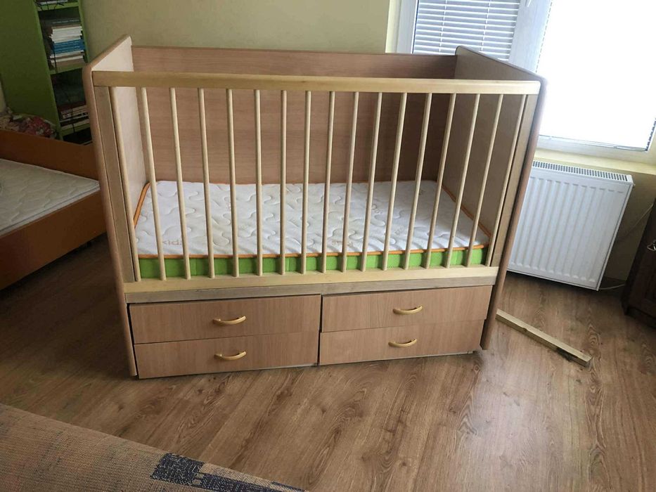 Бебешко легло с люлка