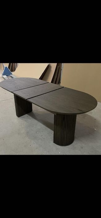 Разтегателна трапезарна маса от масив дъб