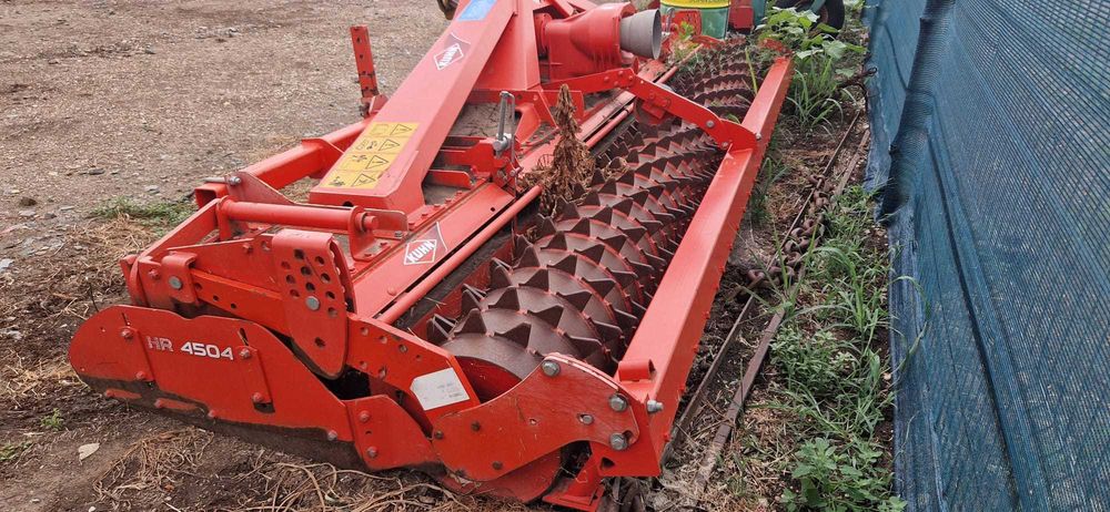 Grapa Rotativa Freza Kuhn Hr4504D