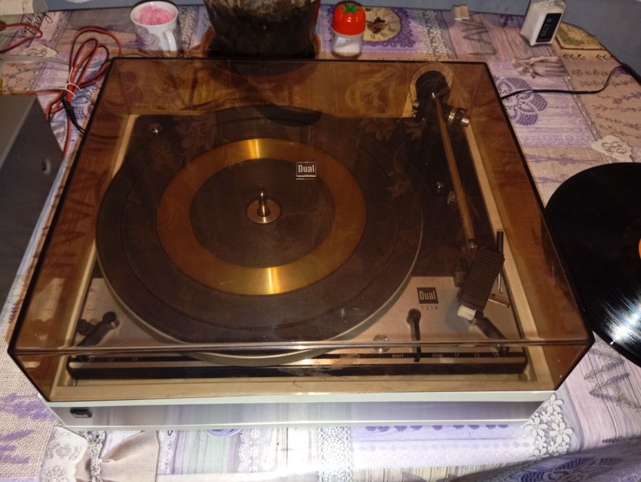 Грамофон Duual 1214