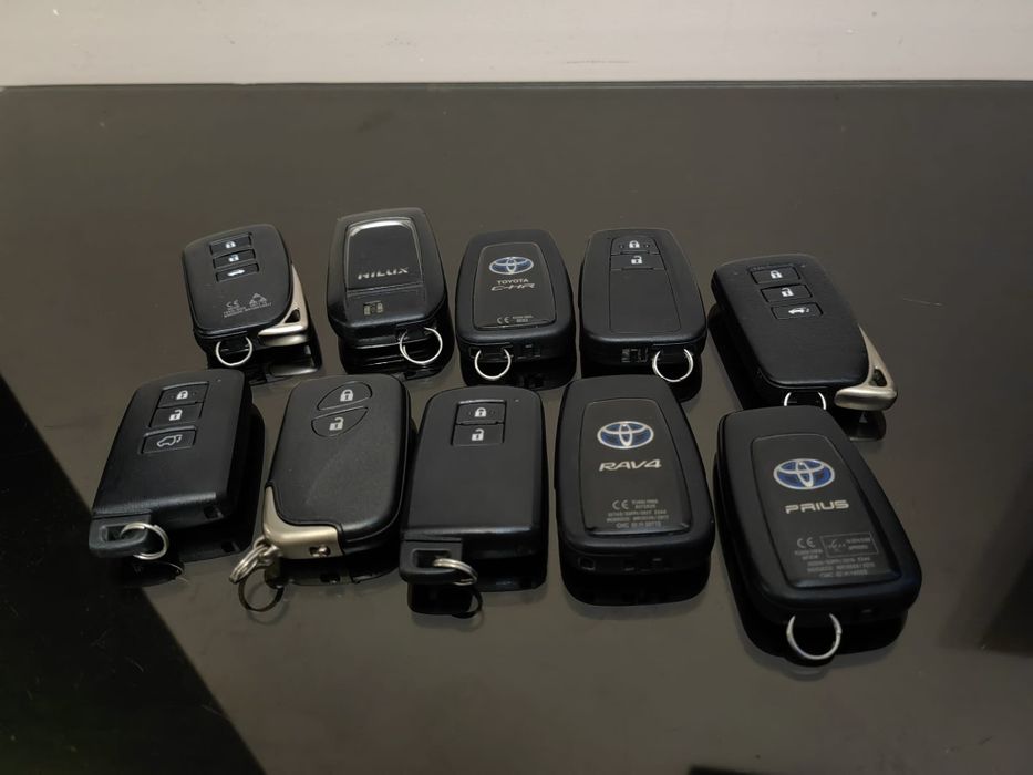 Cheie Lexus / Toyota Corolla Auris Aygo Rav4 C-HR Prius Hillux Lx300H
