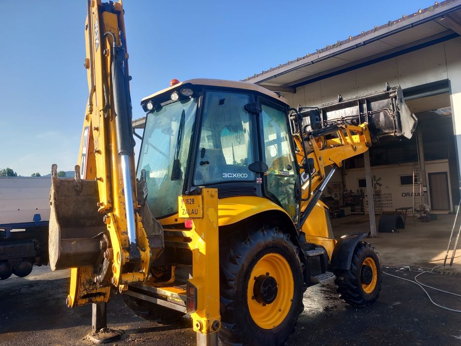 Buldoexcavator jcb 3 cx easy control
