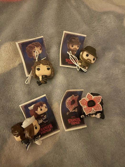 Фигурки очень странные дела