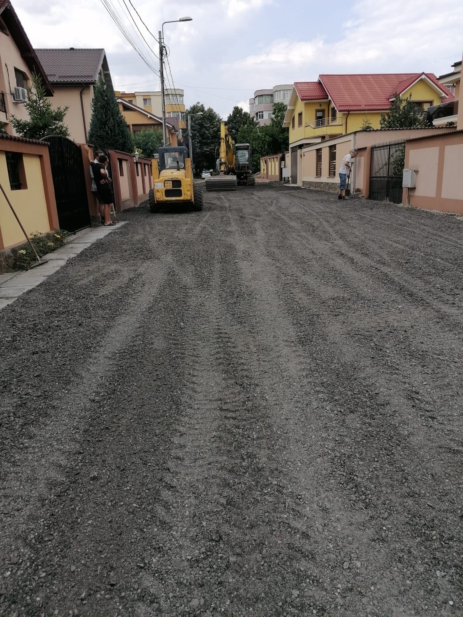 Închiriere utilaje(autogreder,cilindru compactor,bobcat,miniexcavator)