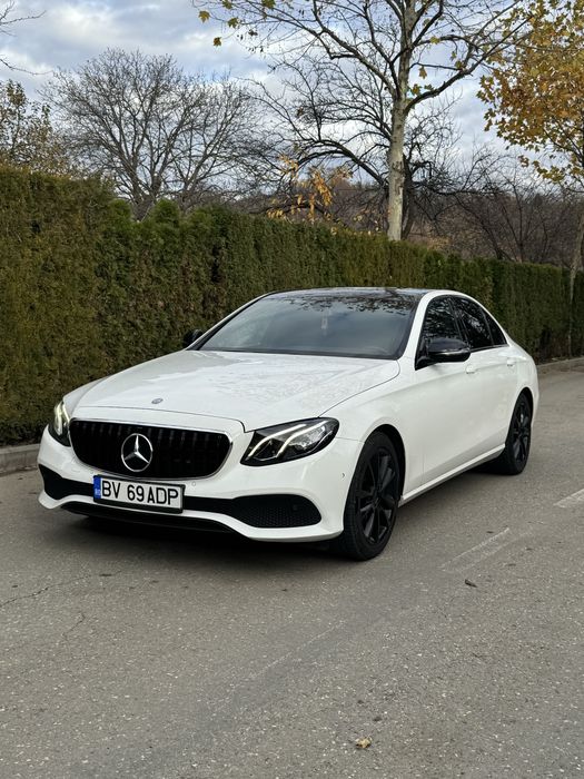 Vand Mercedes-Benz E220 2017 Ambientale CarPlay Led Starlight