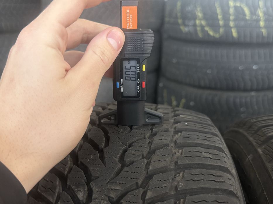 Зимни гуми 205/60/16 дот 23