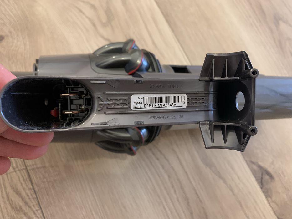 Dyson V11 SV14 - garantie 3 luni