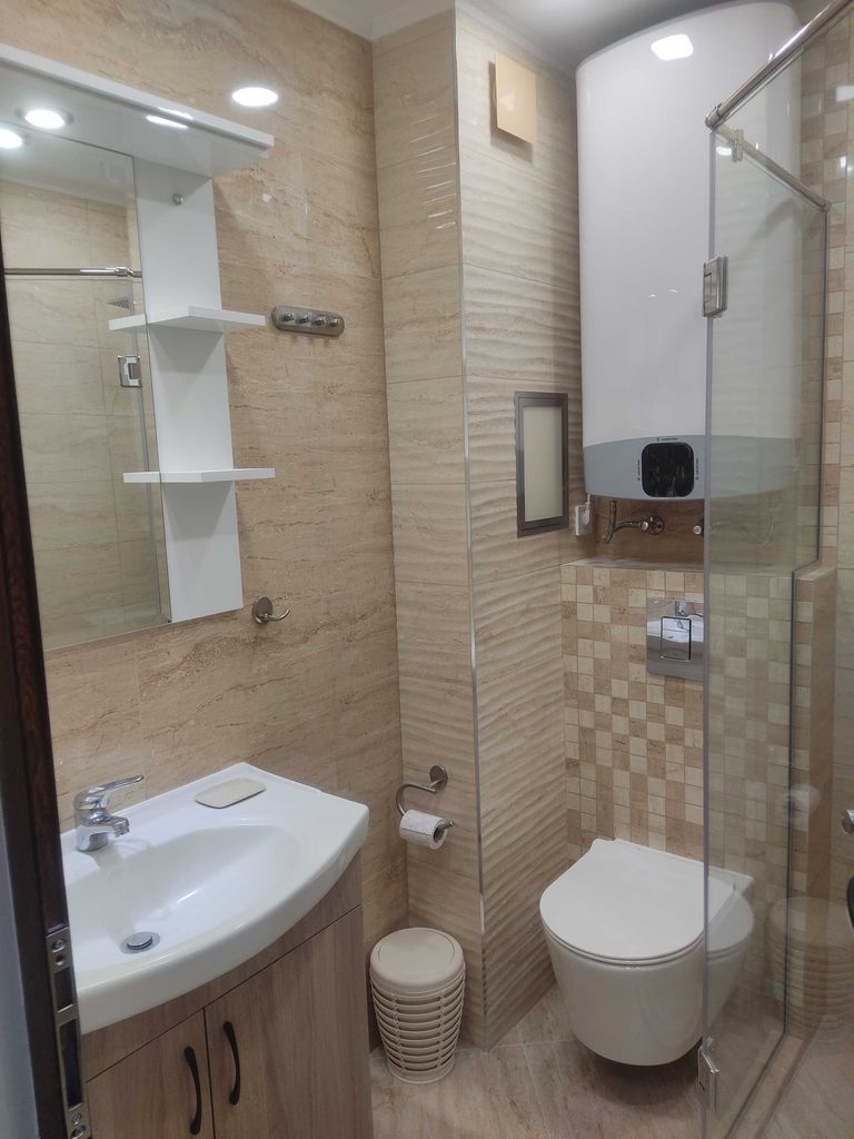 Дава се под наем Двустаен апартамент в Пловдив, Тракия - 72 кв.м за 433.5 € - Снимка #10