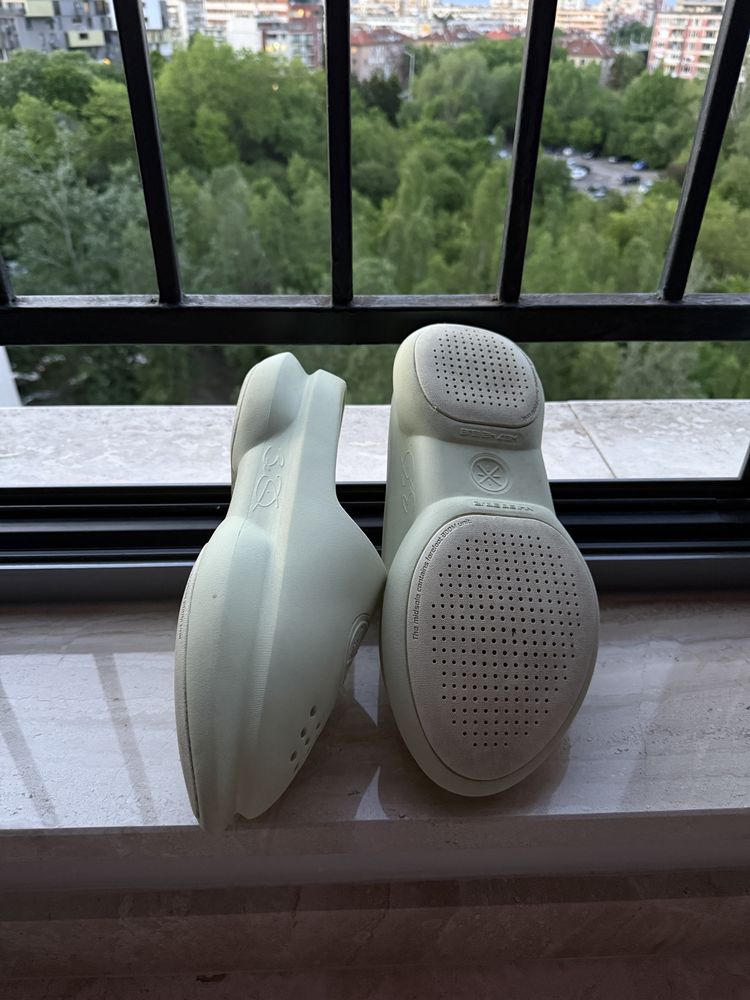 Wade Slide "Avocado"