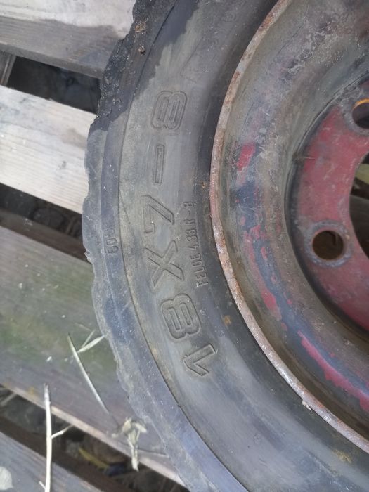 Cauciucuri stivuitor