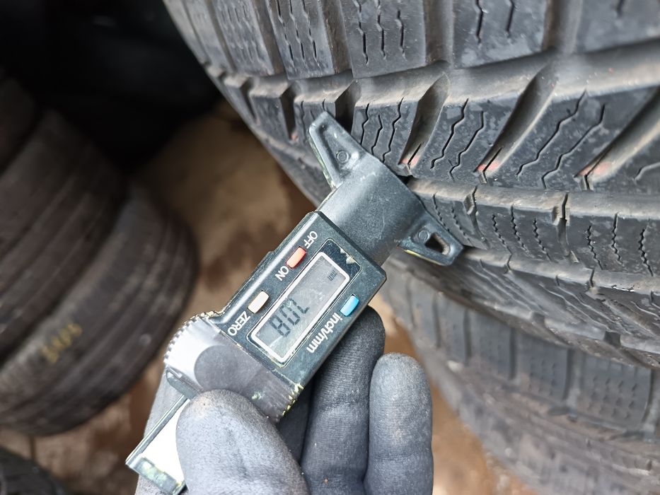 Anvelope MS iarna 235 65 17 continental 2023 6-7mm