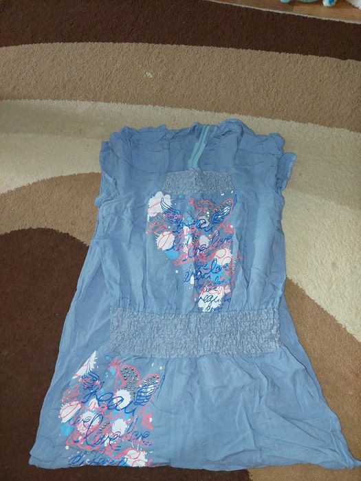 Продам новые женские вещи .