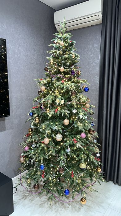 Ель искусстаенная