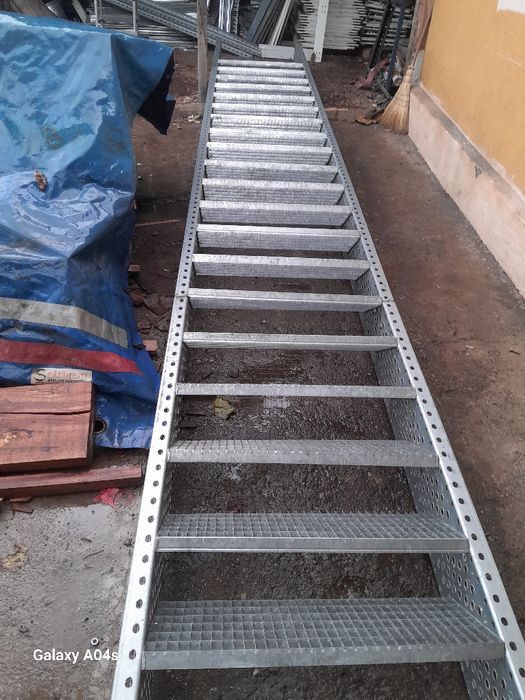 Scara metalica cu termostat reglabila