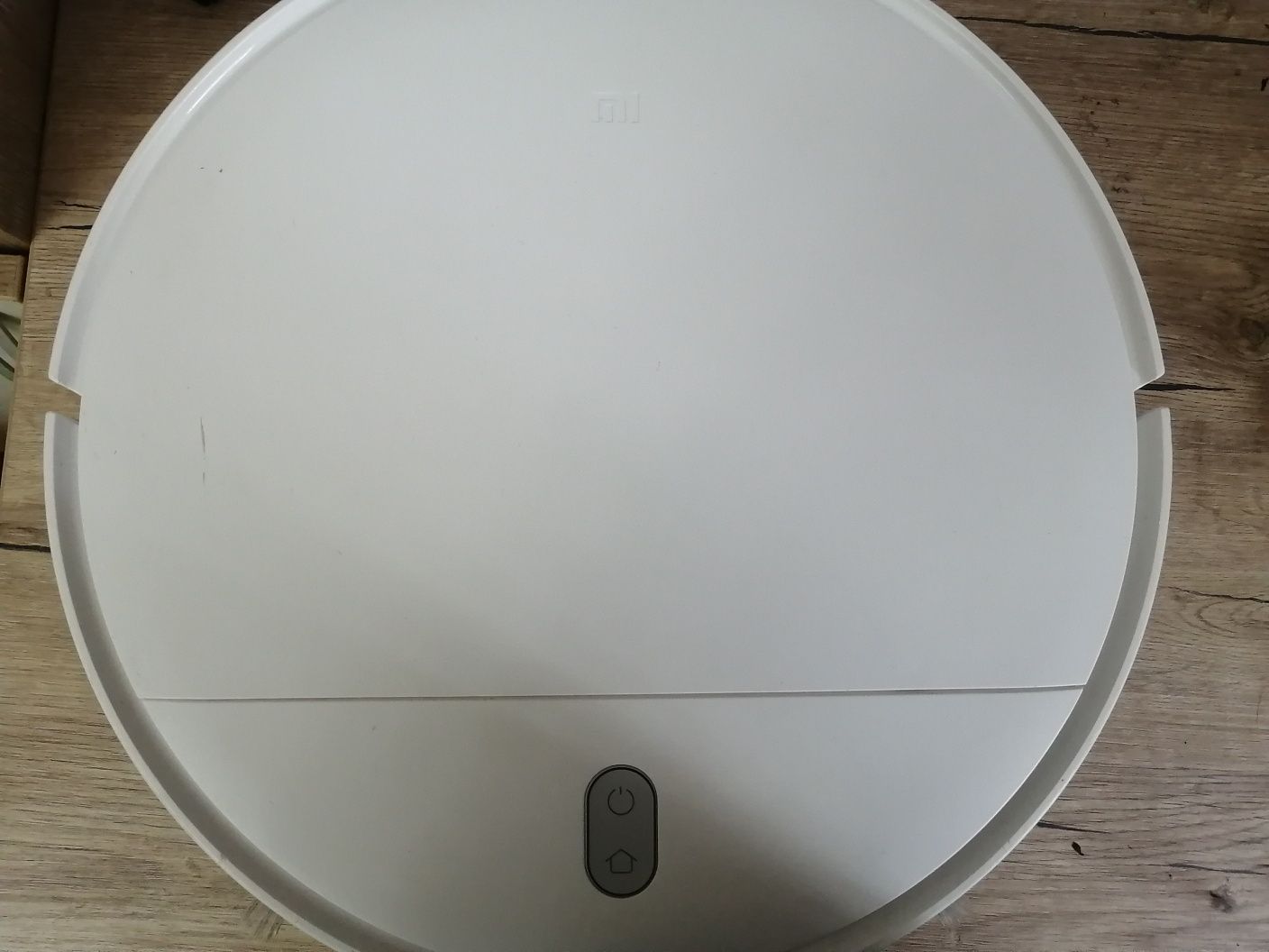 Vând aspirator Vând aspirator l Xiaomi Mi Robot Vacuum-Mop Essential