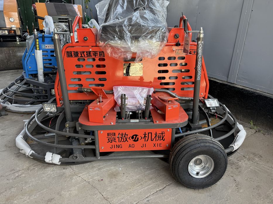 Двухроторная машина Honda 1000 (затирочная, шлифовальная, вертолет)