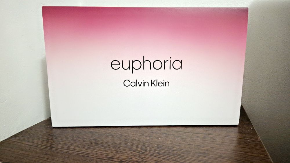Set cadou pentru femei Calvin Klein Euphoria
Euphoria
Euphoria
set cad