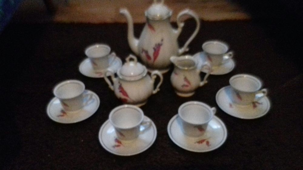 serviciu cafea portelan fin,vechi Fena,