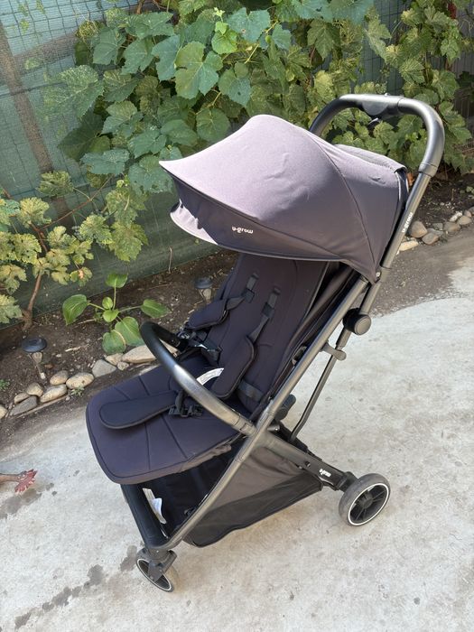 Carucior negru sport