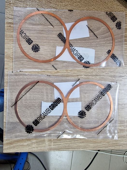 Inel inele camasa tractor fiat 315 pe original preț 140 lei buc pentru