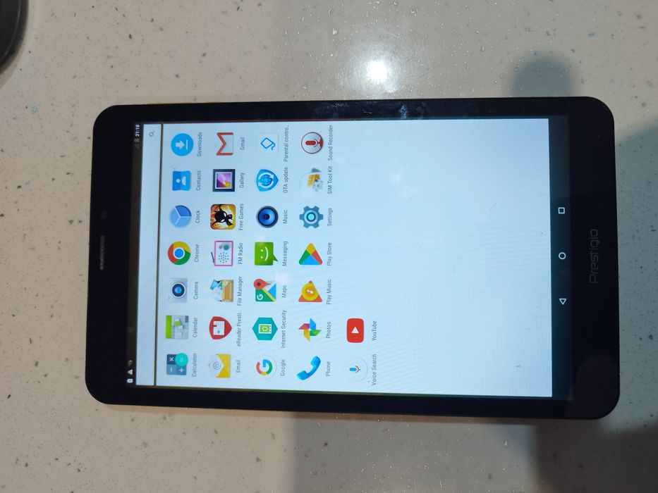Продавам таблет Prestigio Wize 3418