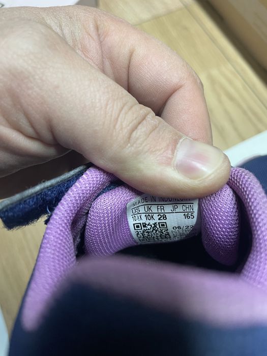 Продавам детски маратонки Adidas