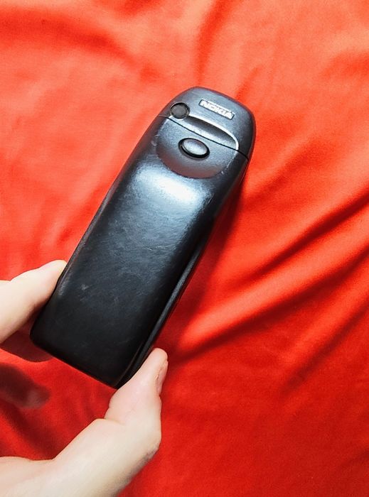 Nokia 6310i  ( decodat,)