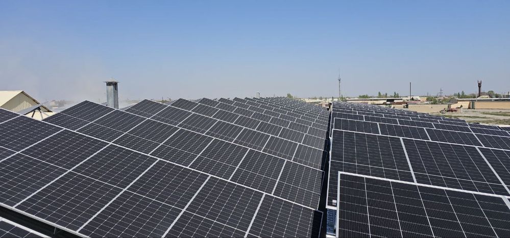 Solar space quyosh panellari