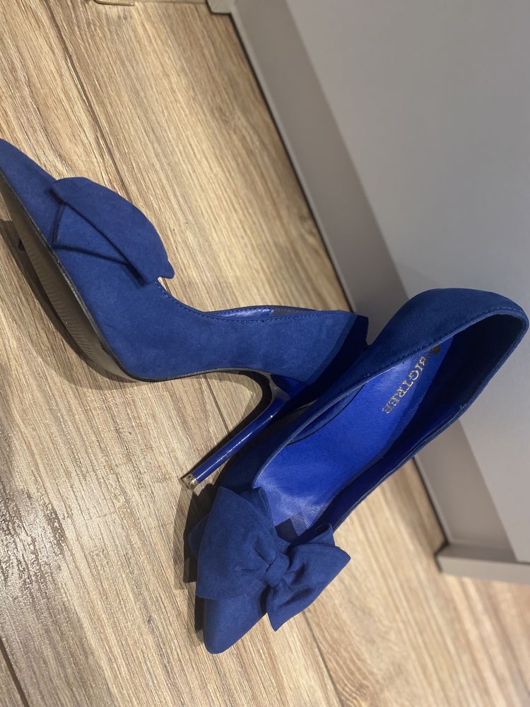 Pantofi noi stiletto albastri