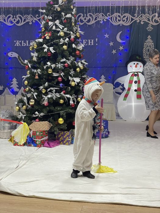 Продам костюм снеговика