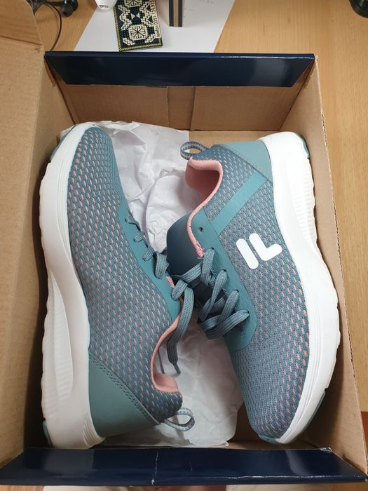 Vand adidași FILA - 36