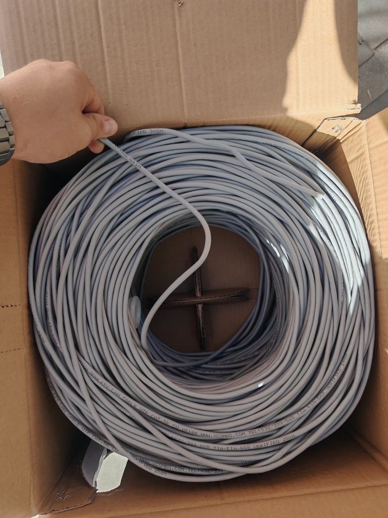 Кабел UTP Cat 5e Екском - 305 м.