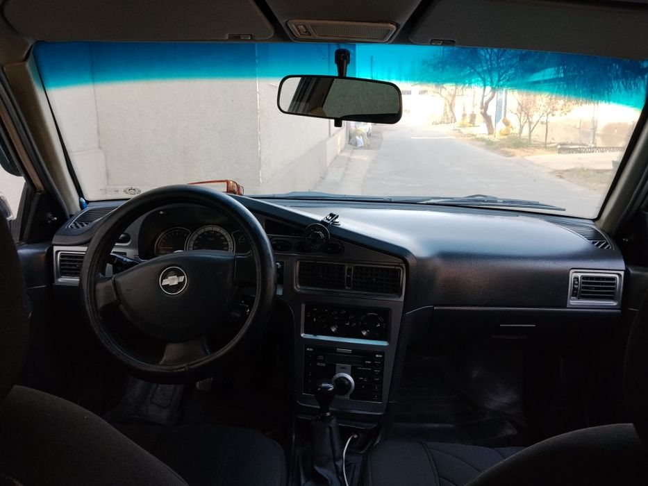 2010 сонс нексия сотилади