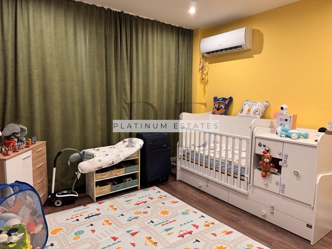 Продава се Тристаен апартамент в София, Обеля 2 - 90 кв.м за 2612 €/кв.м - Снимка #9
