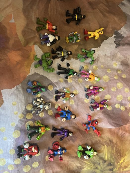 Figurine eroi folosite