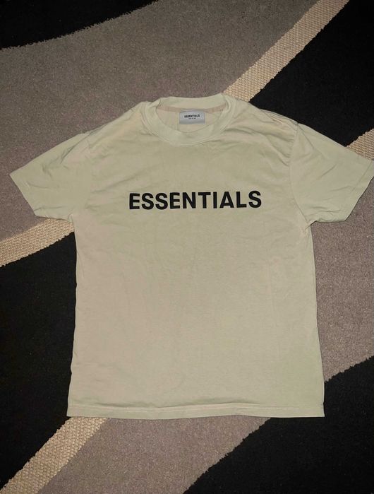 Тениска Essentials