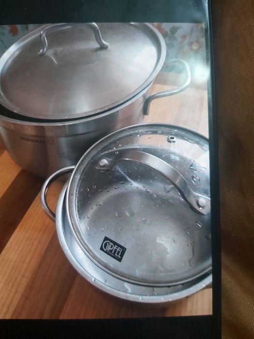 Небулайзер Омрон.        Кастрюли  из медицинской стали.