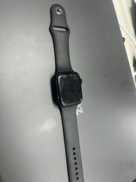 Apple watch 8 100%