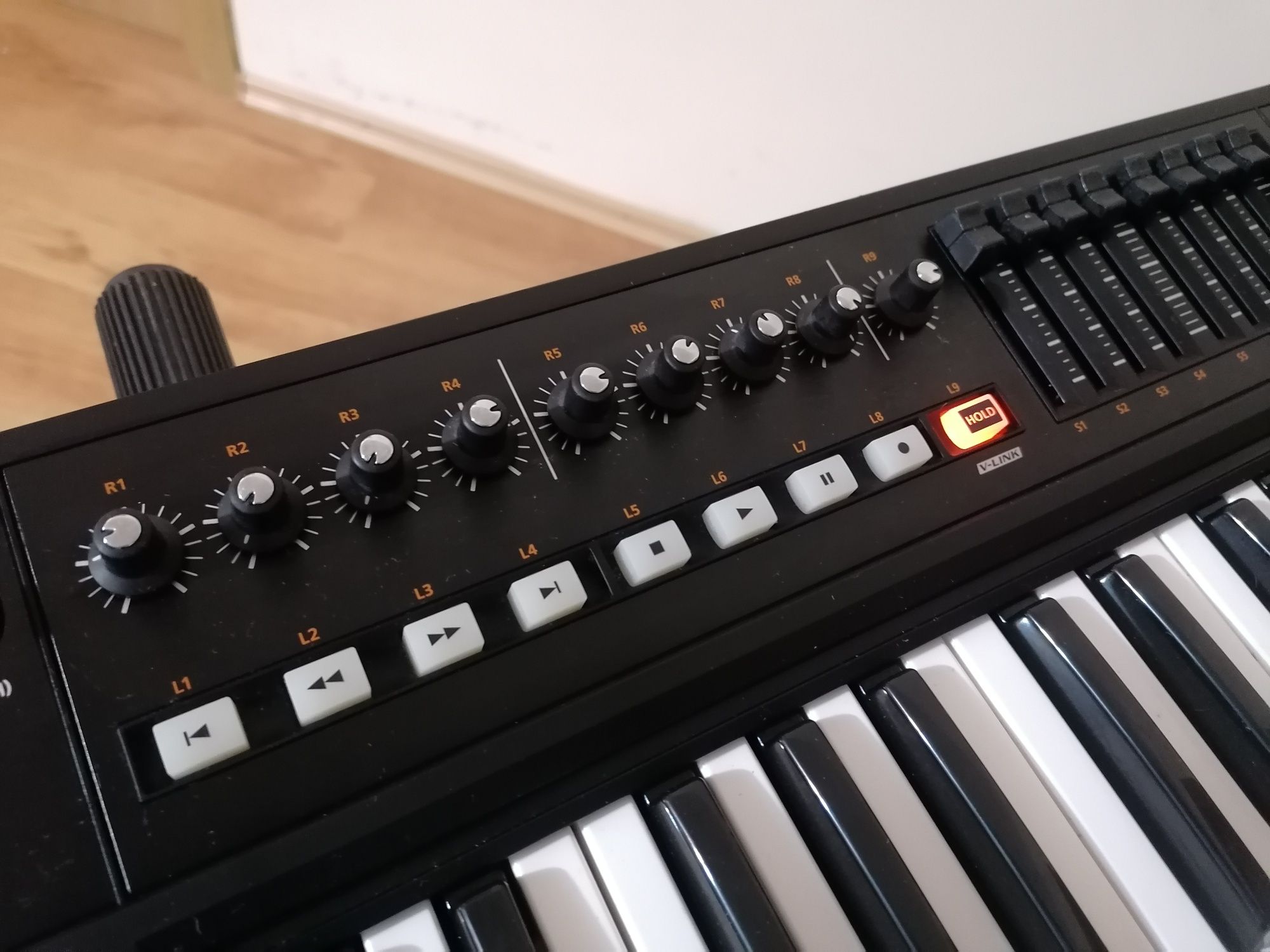 ROLAND A 800 PRO keyboard orga pian