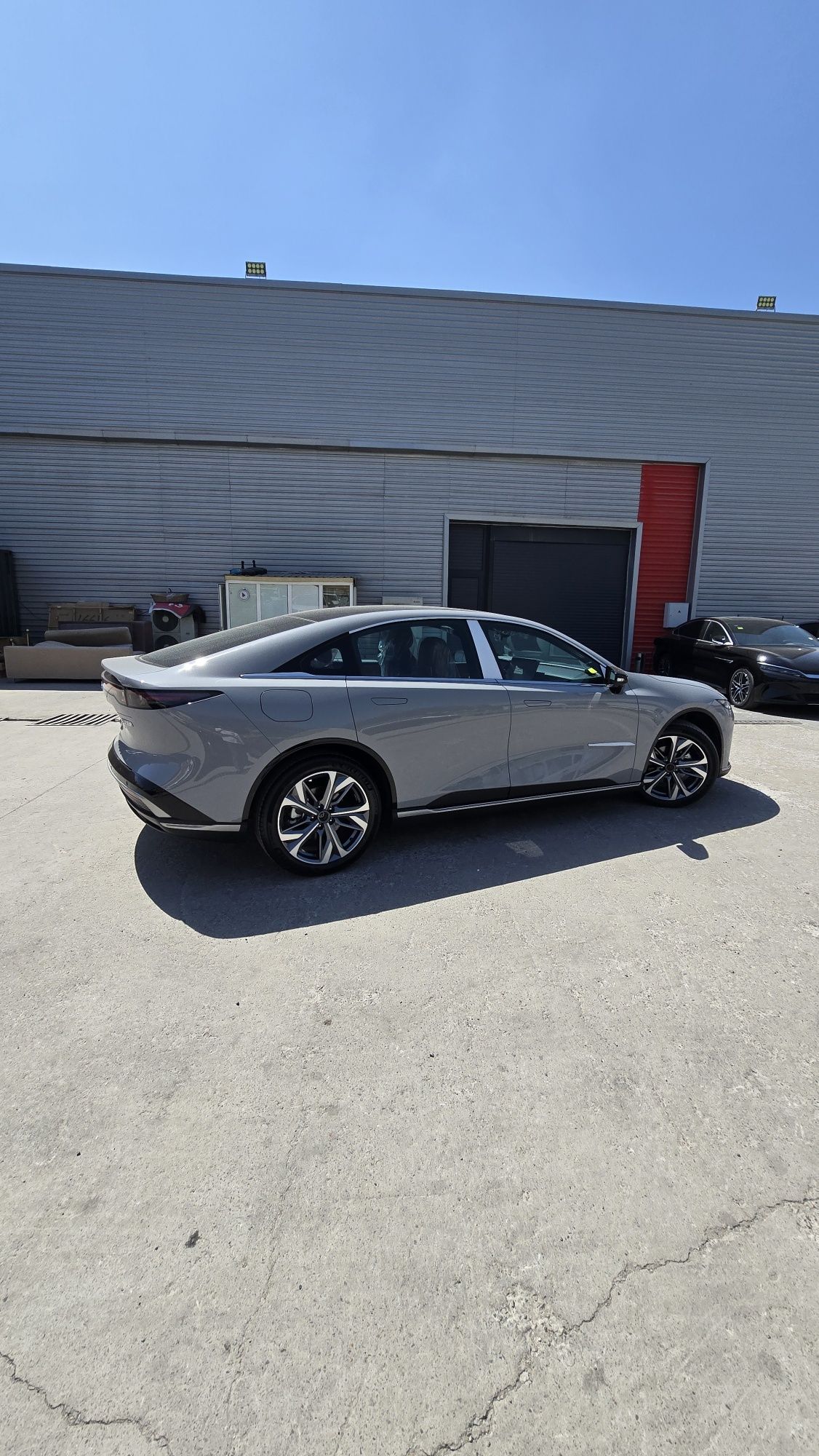 Mazda EZ-6 1.5 Extended Range 200 Smart Elegant  perechislenya kridi.