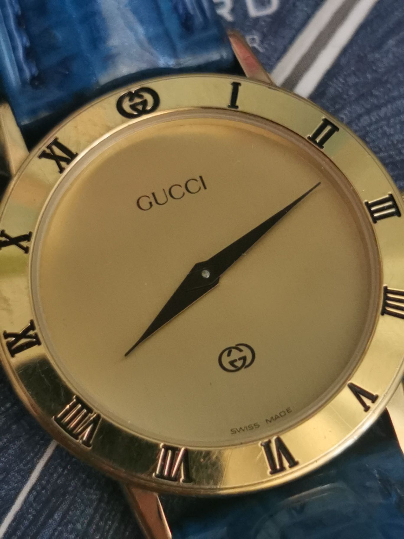 Ceas de dama Gucci 3000J original