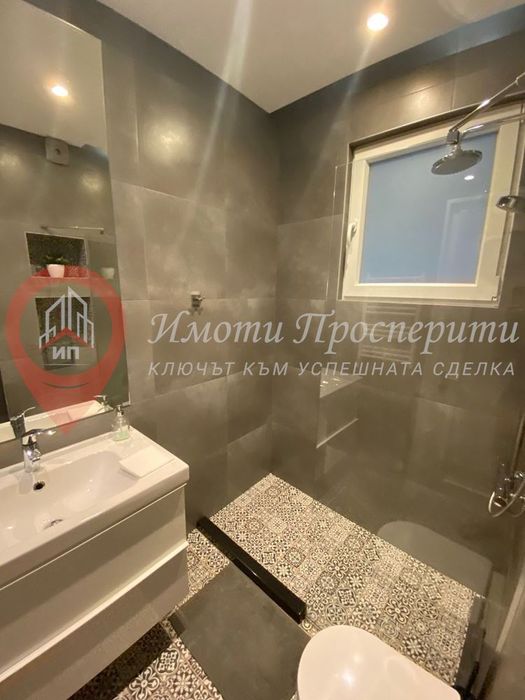 Дава се под наем Двустаен апартамент в София, Център - 68 кв.м за 990 € - Снимка #11