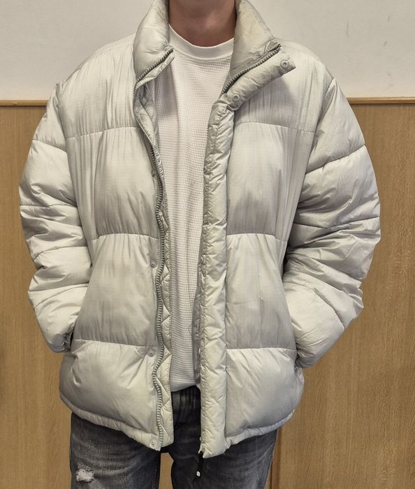 Geacă groasă Zara XL – modernă, călduroasă și versatilă