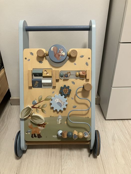 Дървена проходилка тип walker