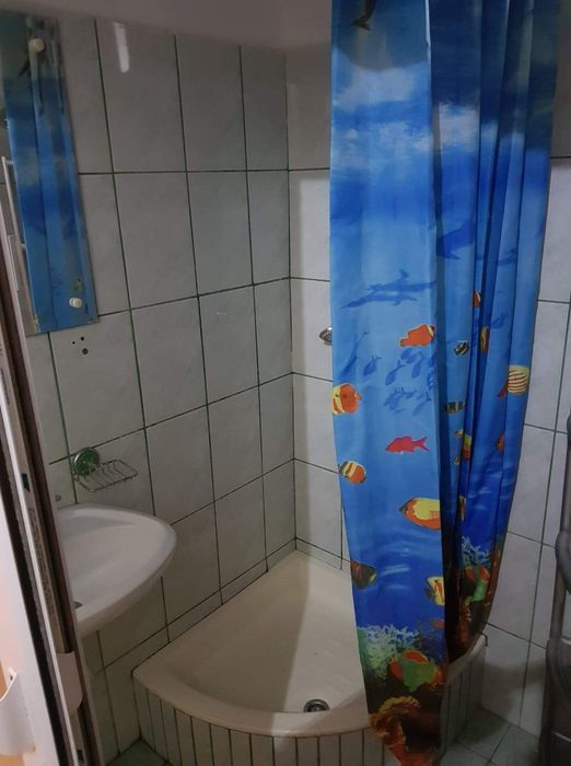 Persoana fizica închiriez garsonieră