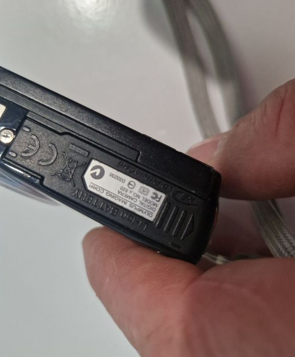 Aparat foto  / camera digitala fara accesorii