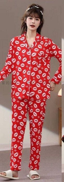Ayollar uchun tungi pijama
