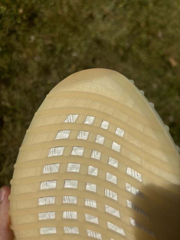 Adidas Originals Yeezy Boost 350 V2 Sesame