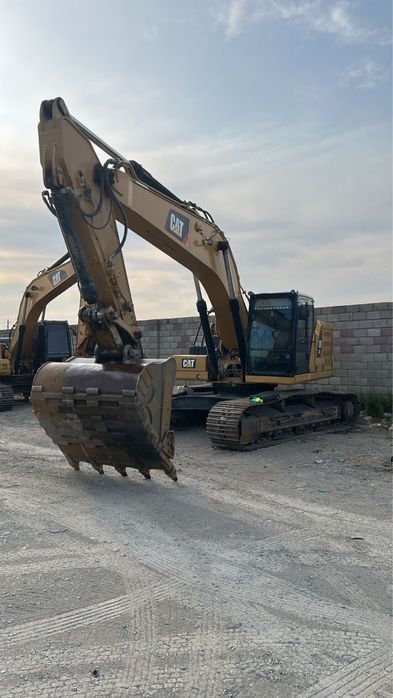 Услуги Аренда гусеничных экскаваторов